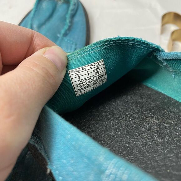Sanuk Metallic Blue Slip on comfort flats 9 - Picture 8 of 8